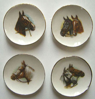 BYBCDDF - 4 Horse Head Plates