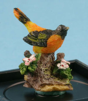 JKMJC06 - Oriole (Hand Painted Bird Figurine)