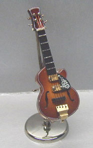 NCMUS006 - Guitar with Case &amp; Stand