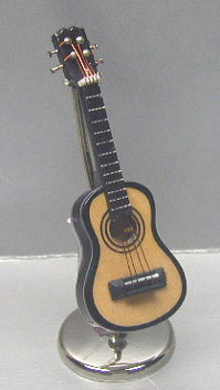 NCMUS008 - Classic Guitar with Case &amp; Stand