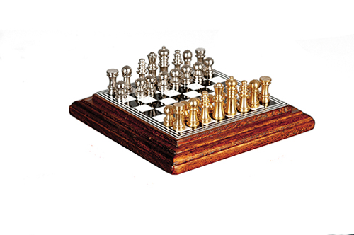 AZS1627A - Chess Set on Board/Walnut