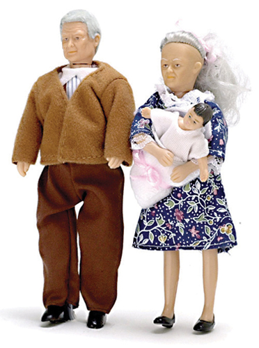 AZ00070 - Grandparents With Baby Doll Set/3