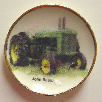 BYBCDD359 - John Deere Tractor Plate