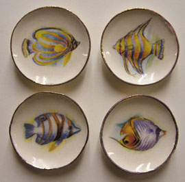 BYBCDD592 - 4 Tropical Fish Plates