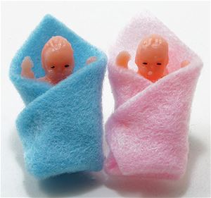 IM65006 - Babies In Blanket, 2pc  ()