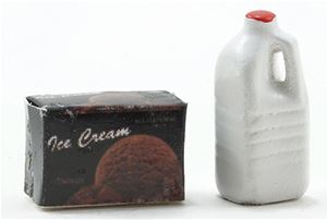 IM65172 - Chocolate Ice Cream &amp; Milk  ()