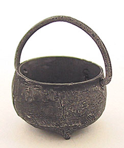 ISL0335 - Hanging Pot, Large, Black