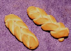 RND2 - Braided Bread (Set Of Two)