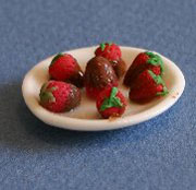 RND31 - Chocolate Dipped Strawberries