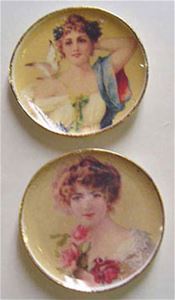 BYBCDD288 - 2 Lady Face Platters