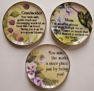 BYBCDD569 - Mother, Grandmother Platters