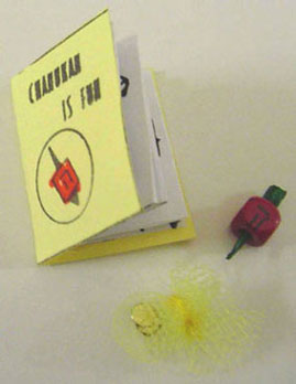 BYBJC3 - Chanukah Book, Dreidel &amp; Gelt