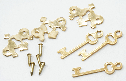 CLA05683 - Chippendale Key Plate W/Key &amp; Nail, Brass  ()