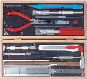 EXL44289 - Deluxe Railroad Tool Set