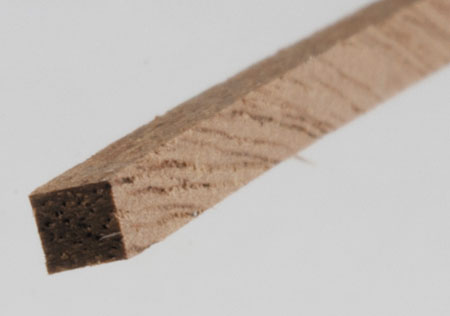 HH8643 - Mahogany Stripwood: 1/8 X 1/8, 24 Inches