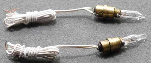 MH807 - Socket W/Replaceable Flame Tip Bulbs, 2Pc