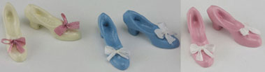 MUL4025A - Discontinued: Shoes with Pom-Pom, Assorted Colors, 1 Pair